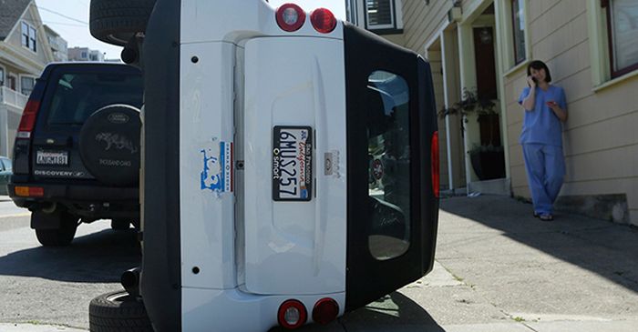 Bad Guys Flipping Over Smart Cars In San Francisco (8 pics)