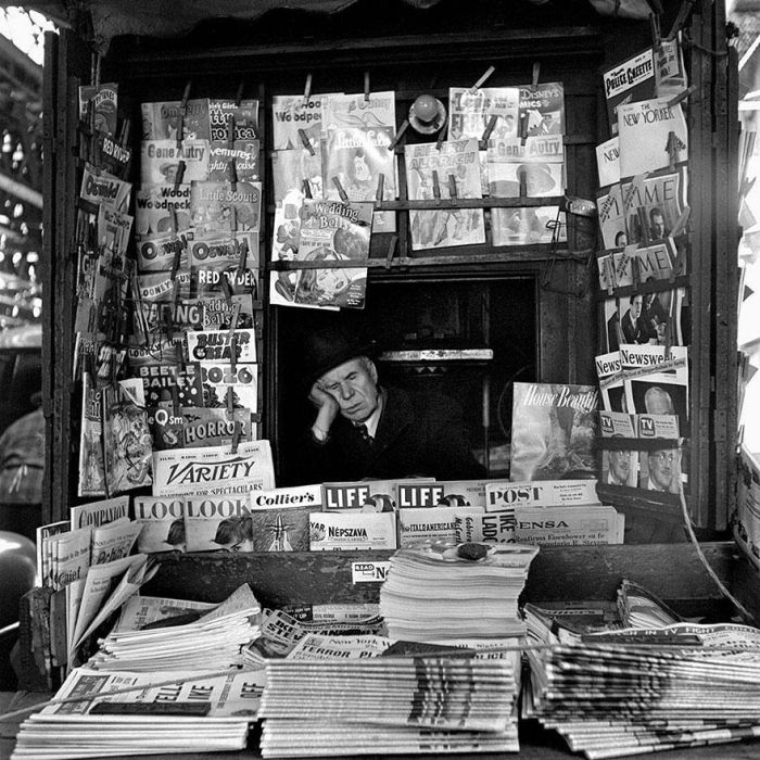 1950s Street Photos of NYC and Chicago (33 pics)