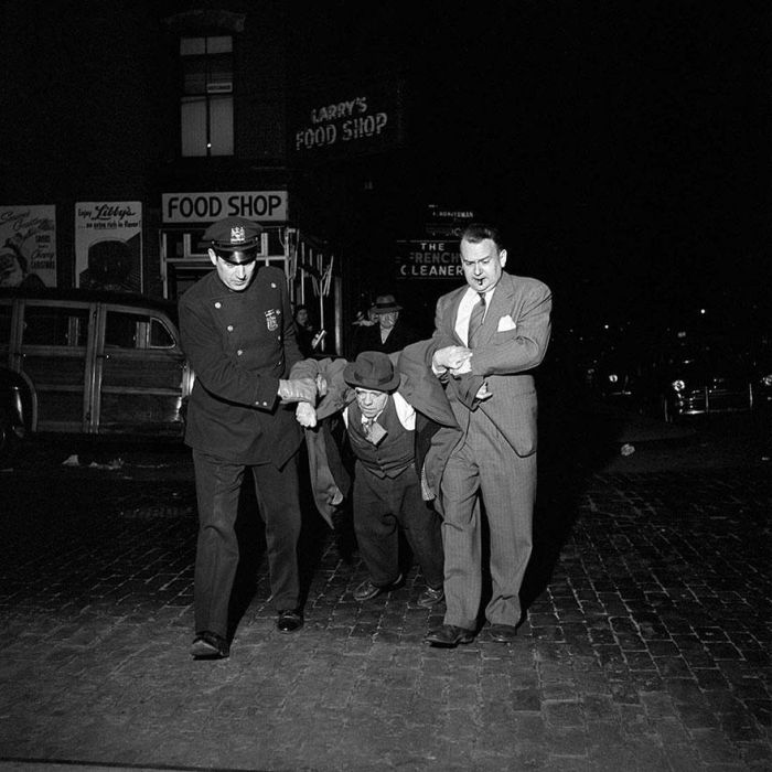 1950s Street Photos of NYC and Chicago (33 pics)