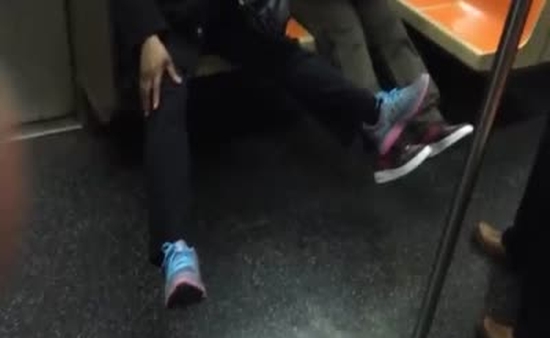 Rat vs Passengers of New York Subway