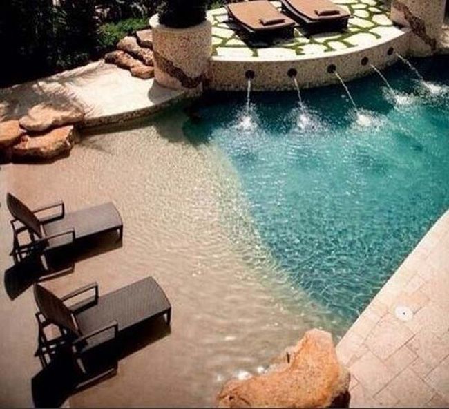 Amazing Backyards (28 pics)