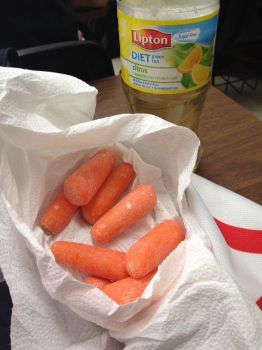 Sad Desk Lunch (35 pics)