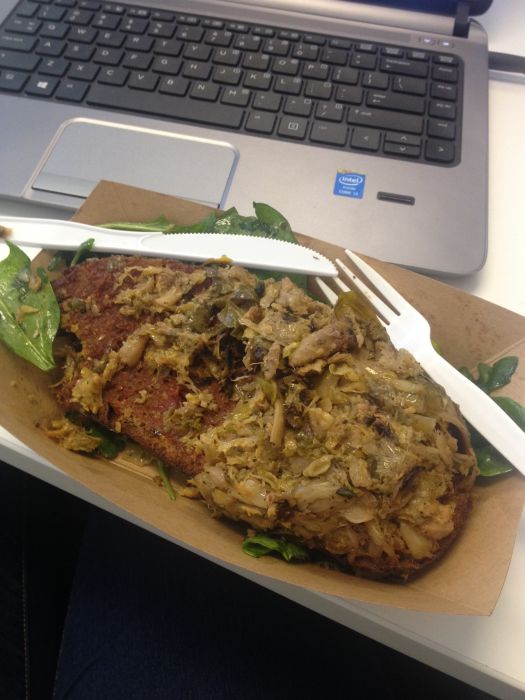 Sad Desk Lunch (35 pics)