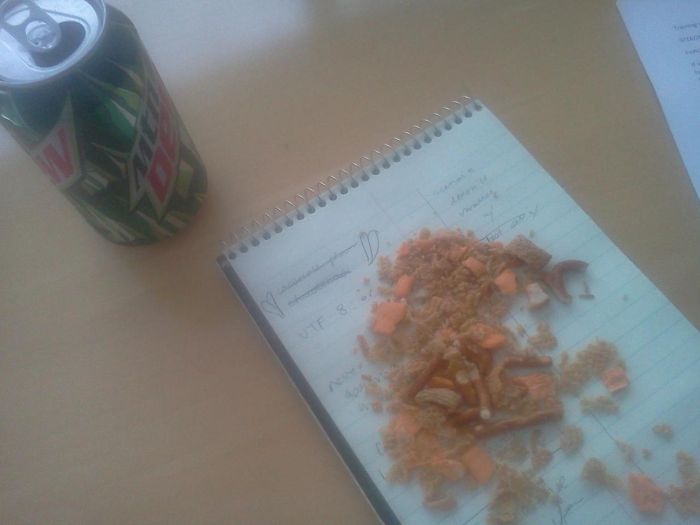 Sad Desk Lunch (35 pics)