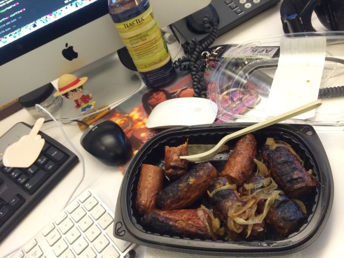 Sad Desk Lunch (35 pics)