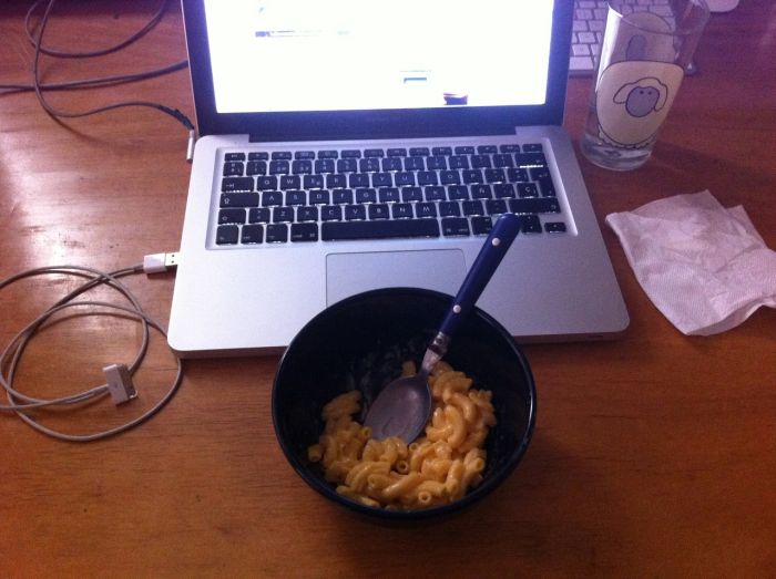 Sad Desk Lunch (35 pics)