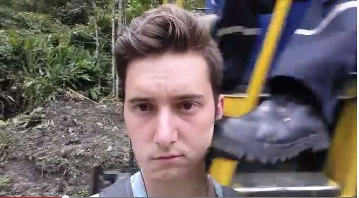 Train Driver Who Hates Selfies (5 pics)