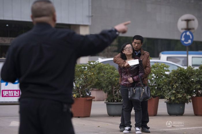 Public Hostage Situation in China (16 pics)