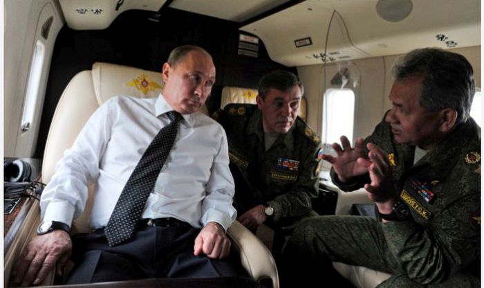 Vladimir Putin's Presidential Helicopter Fleet (17 pics)