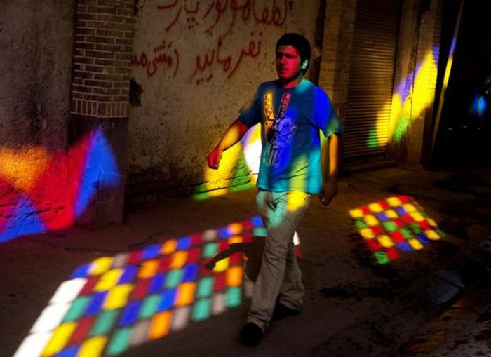 Get An Inside Look At What It's Really Like To Live In Iran (25 pics)