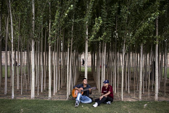 Get An Inside Look At What It's Really Like To Live In Iran (25 pics)