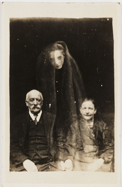 These Pics From The 1920s Will Definitely Haunt Your Dreams (23 pics)
