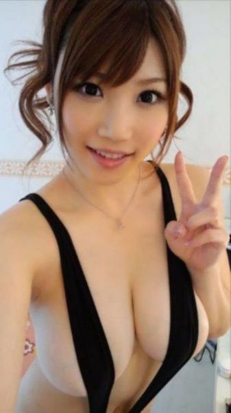 These Asian Girls Will Make Your Jaw Drop (41 pics)
