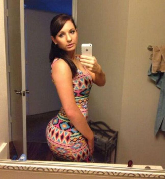 A Tight Dress Is Never A Bad Thing (53 pics)