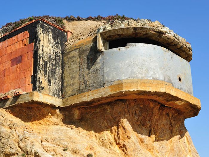 These Abandoned Military Sites Are Incredible (14 pics)