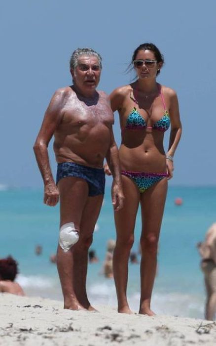 This Old Man Is Dating A Super Hot Model (15 pics)