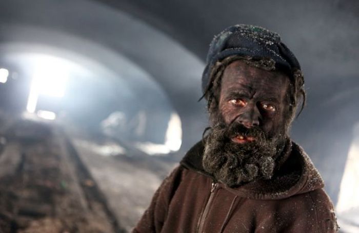This Guy Is The Dirtiest Man In Europe (10 pics)