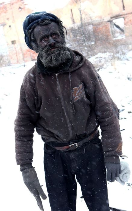 This Guy Is The Dirtiest Man In Europe (10 pics)