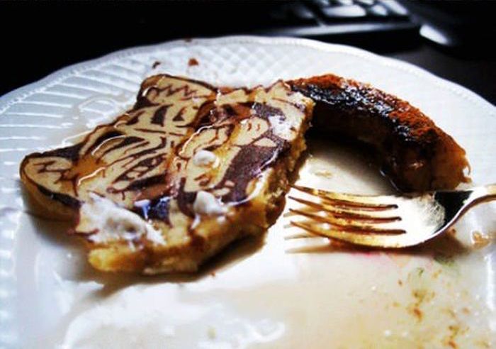The Coolest Pancake You're Ever Going To See (8 pics)
