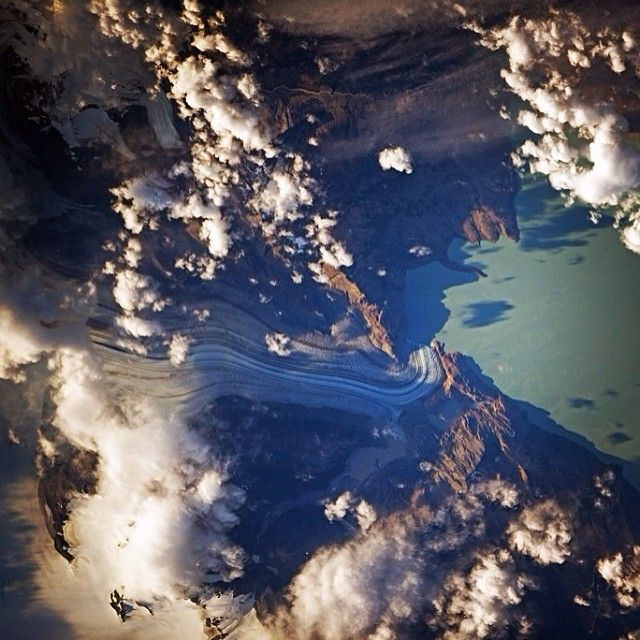 Breathtaking Photos From The International Space Station (41 pics)