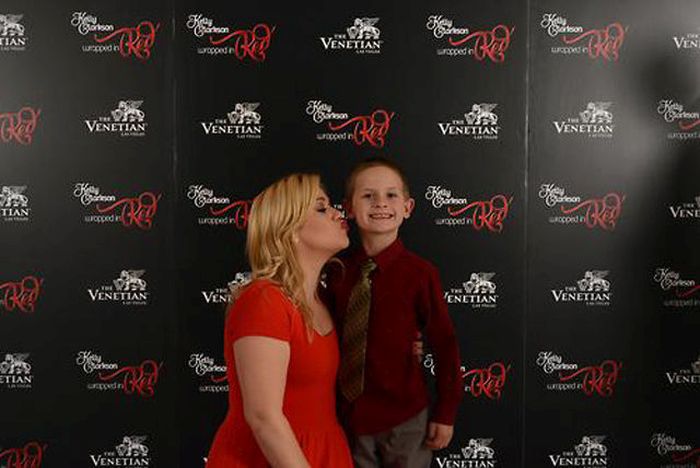 What It's Really Like To Meet Avril Lavigne (29 pics)