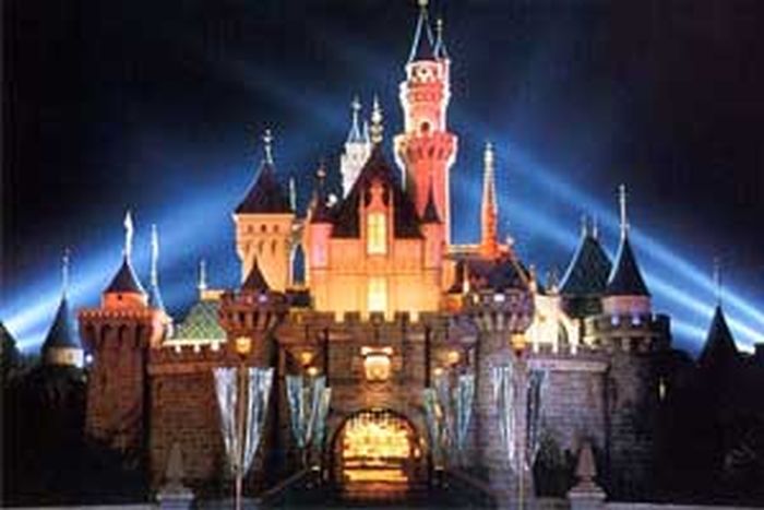 50 Things You Didn't Know About Disney Theme Parks (50 pics)