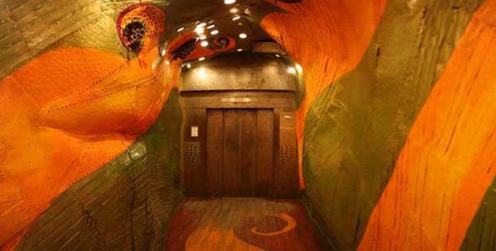 This New York Elevator Is Trippy (11 pics)