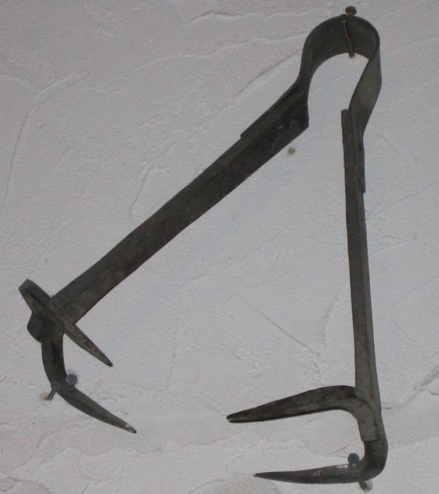 Medieval Torture Devices You Never Want To Encounter (21 pics)