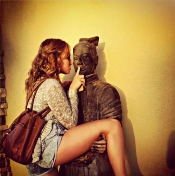 Acid Picdump (144 pics)