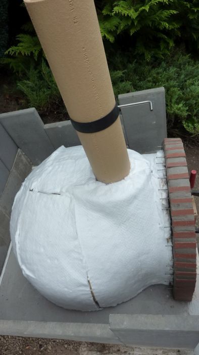 This Homemade Brick Oven Makes Awesome Pizza (33 pics)
