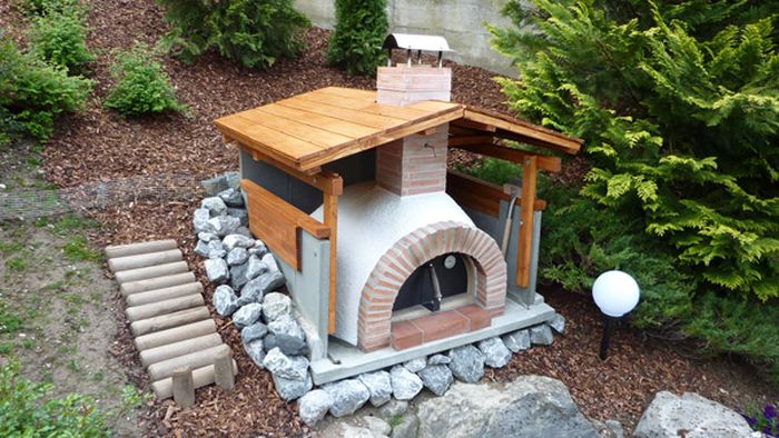 This Homemade Brick Oven Makes Awesome Pizza (33 pics)