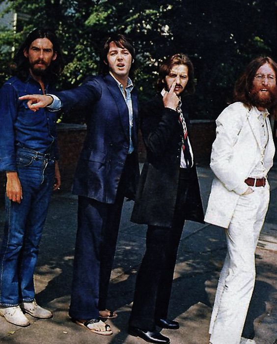 Behind The Scenes Of The Beatles At Abbey Road (13 pics)