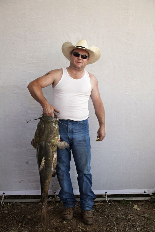 Would You Noodle These Giant Catfish? (32 pics)