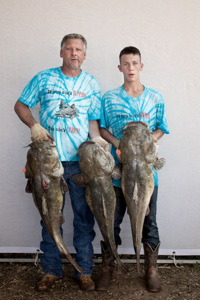 Would You Noodle These Giant Catfish? (32 pics)