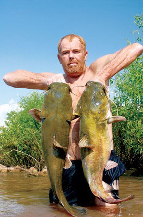 Would You Noodle These Giant Catfish? (32 pics)