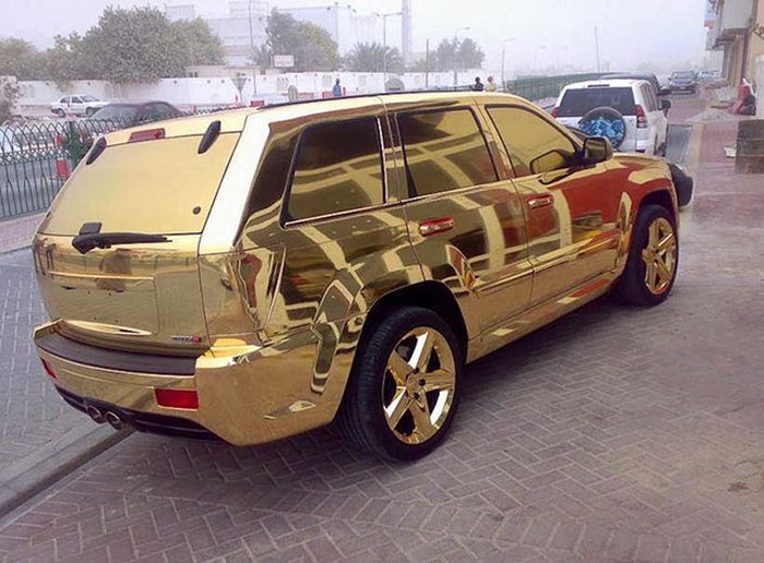 The Ridiculous Lives Of Rich People In Dubai (19 pics)