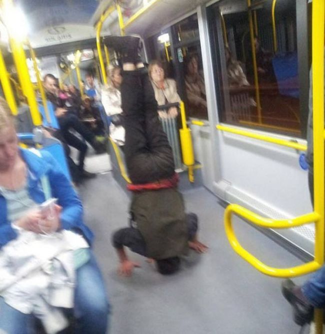 Things You Will Only See While Commuting In Serbia (58 pics)