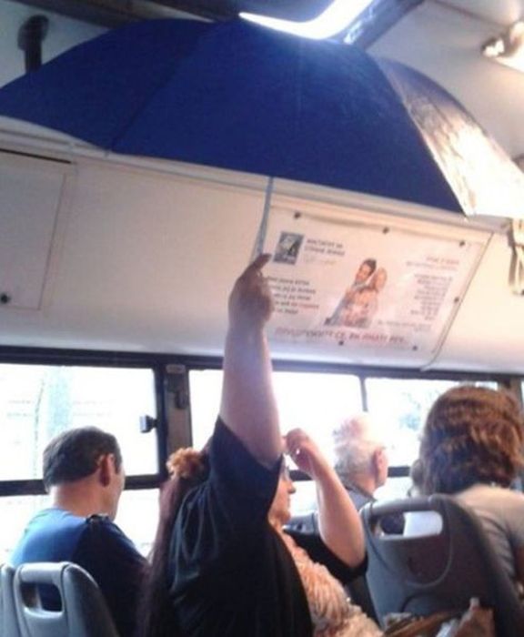 Things You Will Only See While Commuting In Serbia (58 pics)