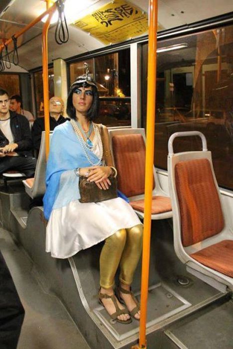 Things You Will Only See While Commuting In Serbia (58 pics)