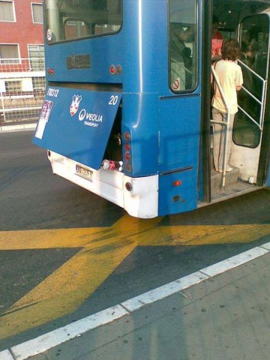 Things You Will Only See While Commuting In Serbia (58 pics)