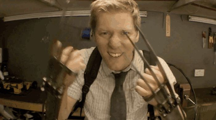 These Homemade Wolverine Claws Are Insane (4 gifs)