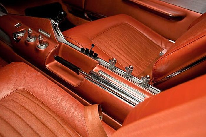 The Long Forgotten Chrysler Turbine Car (12 pics)