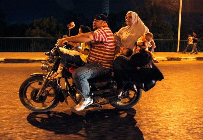 The Strangest Transportation Methods Ever (50 pics)