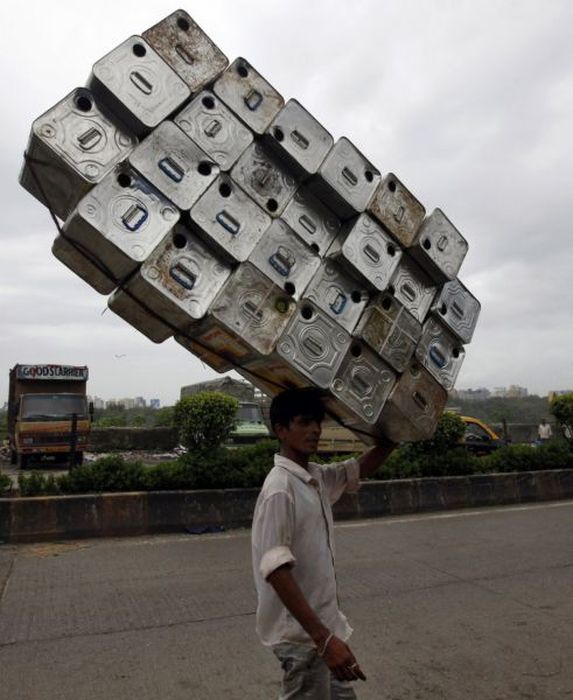 The Strangest Transportation Methods Ever (50 pics)