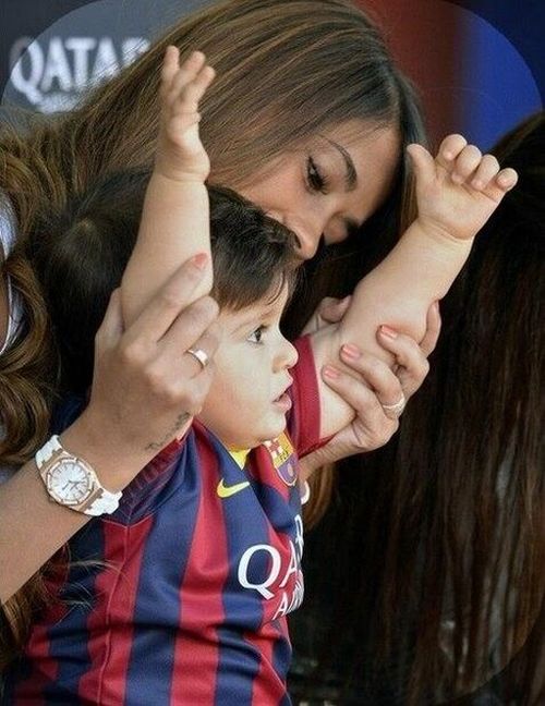 Antonella Roccuzzo Is Living The Life (26 pics)