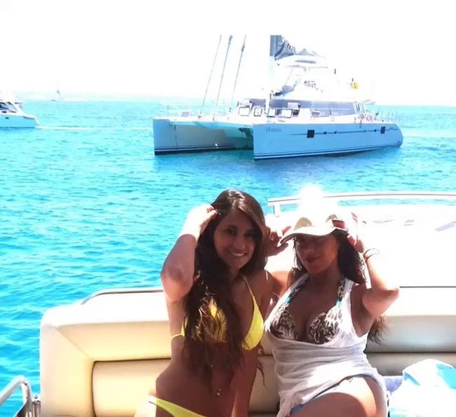 Antonella Roccuzzo Is Living The Life (26 pics)