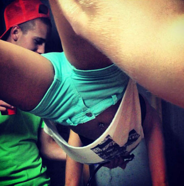 These Girls Are Pros When It Comes To Kegstands (62 pics)