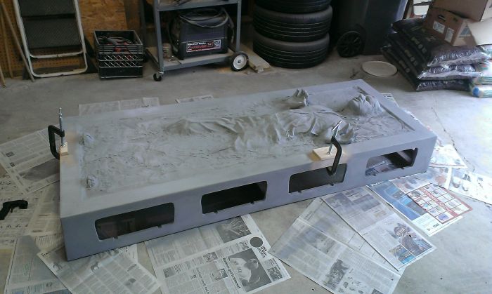 Awesome Replica Of Han Solo In Carbonite (22 pics)