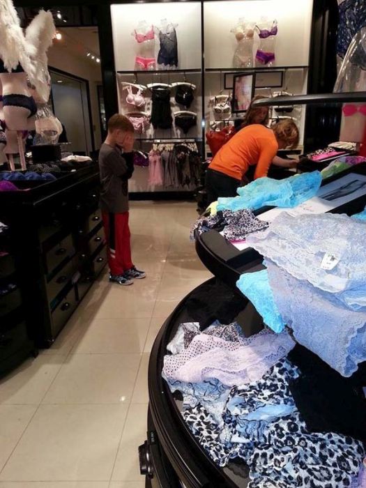 These Kids Have No Interest In Shopping (23 pics)