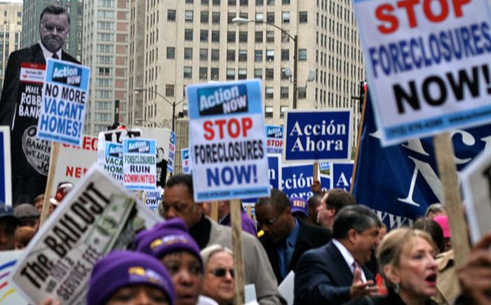 Crazy Stories That Show How Corrupt Our Banks Are (10 pics)